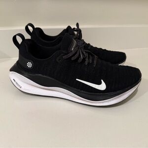 Nike Men's InfinityRN 4 Running Shoes. Size 10. Color:Black/Dark Grey/White. EUC